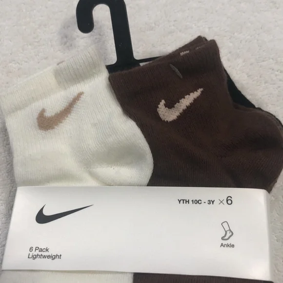 Nike Tan and Brown Athletic Socks - Picture 4 of 4